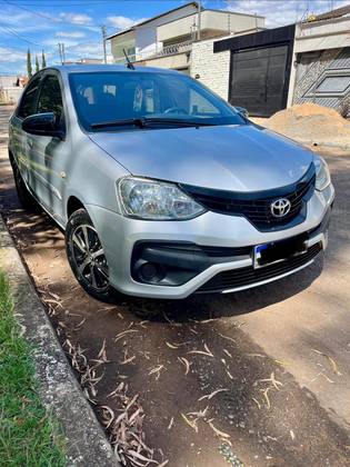TOYOTA ETIOS 1.5 XS SEDAN 16V FLEX 4P AUTOMÁTICO